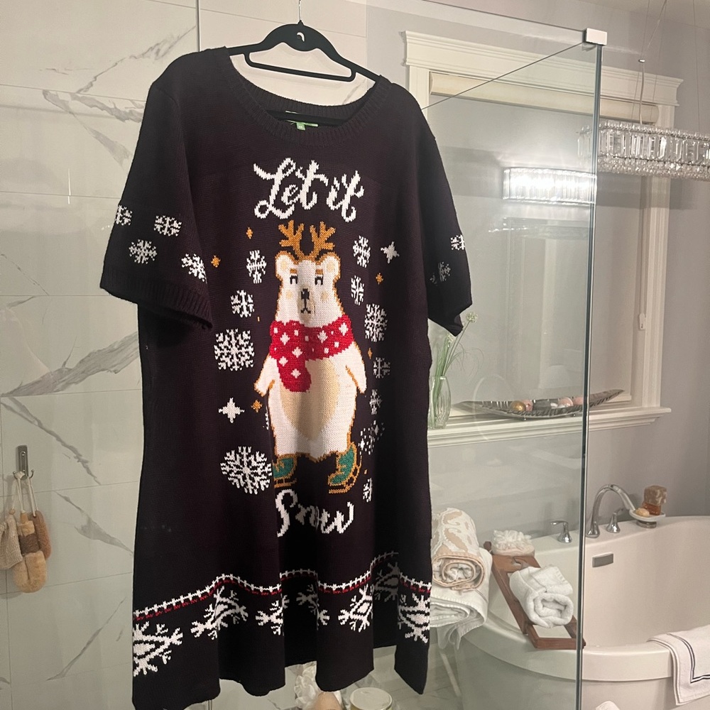 Very cute 🎄not ugly soft knit Christmas 🎄dress size 2X you will be popular! 🎄